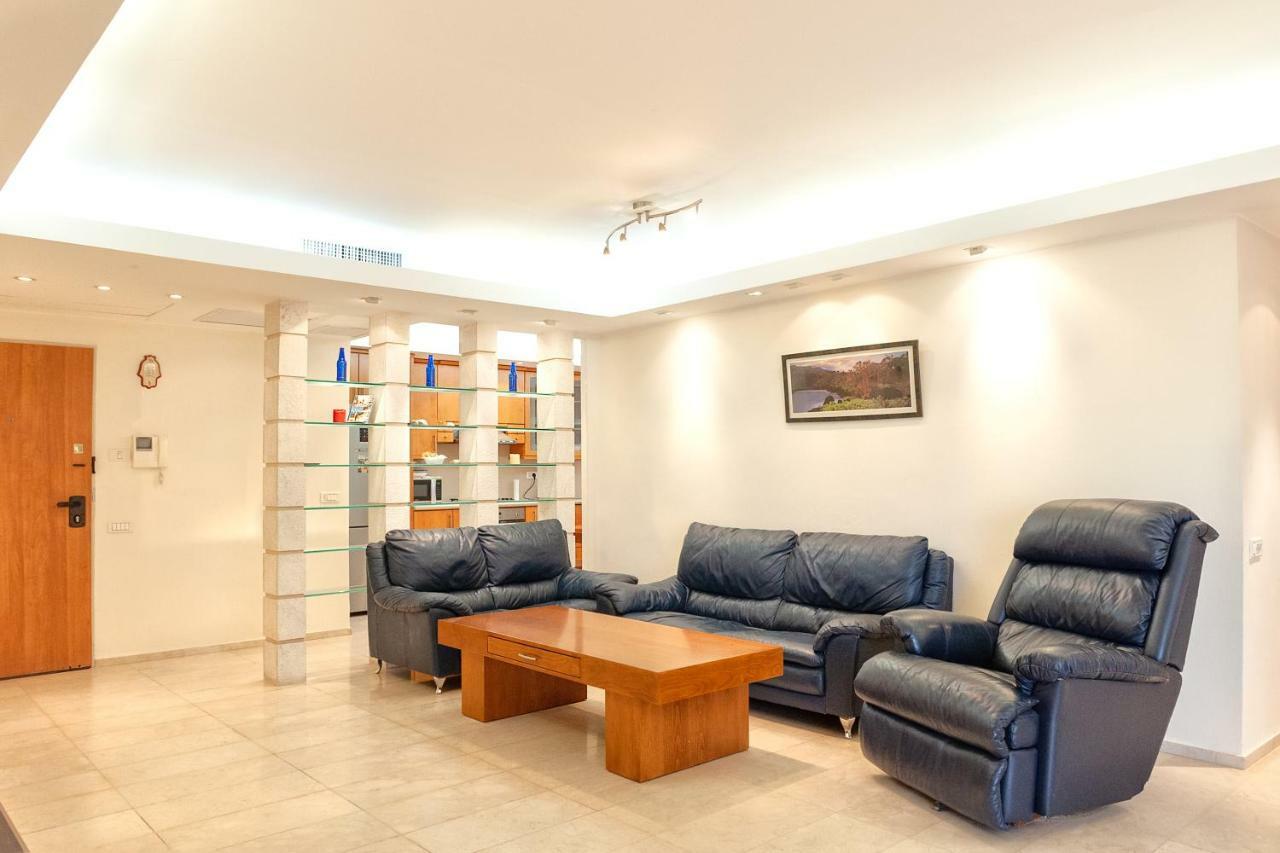 Apartment In Amdar Residence 엘라트 외부 사진